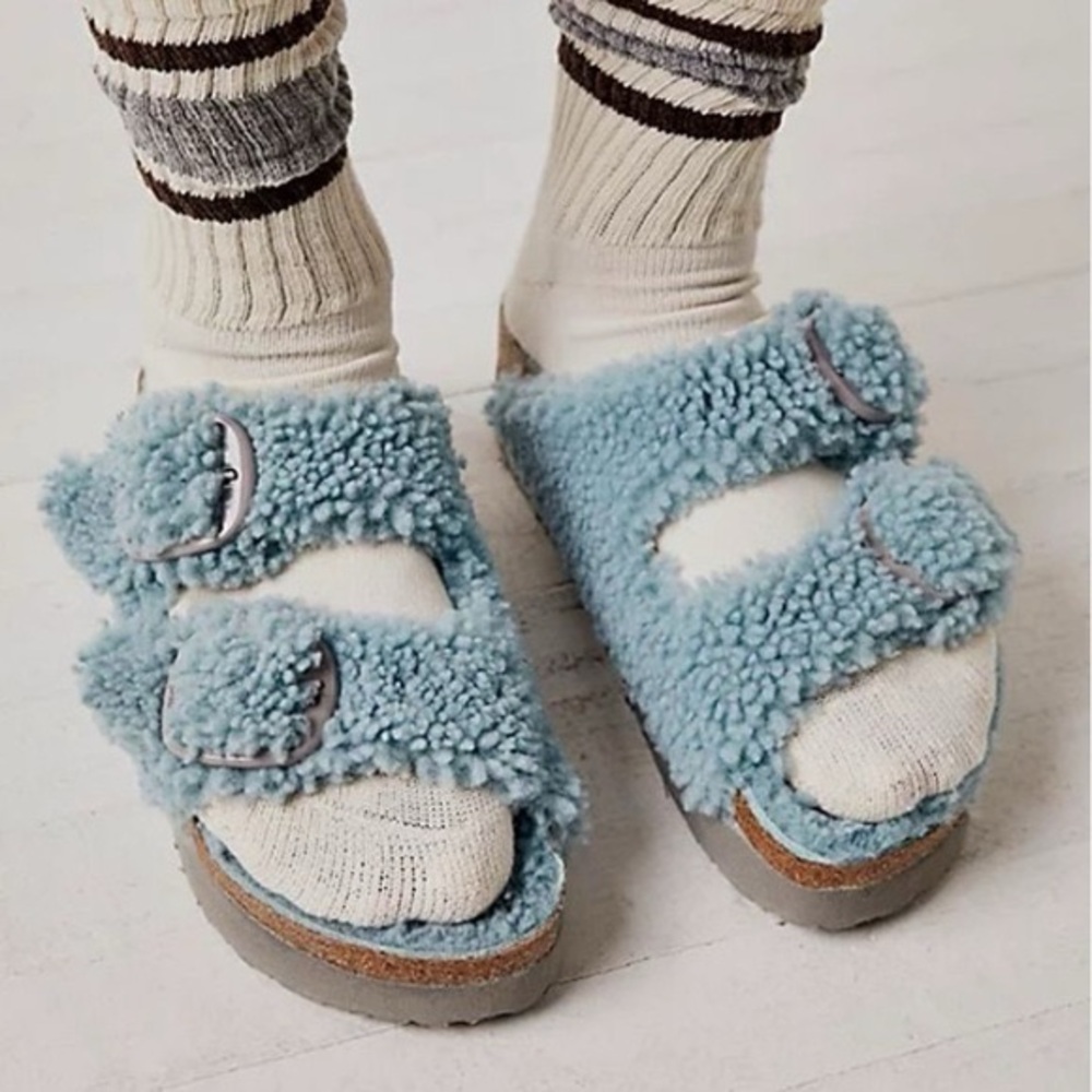 Birkenstock Teddy Shearling Sandals - Picture 5 of 6